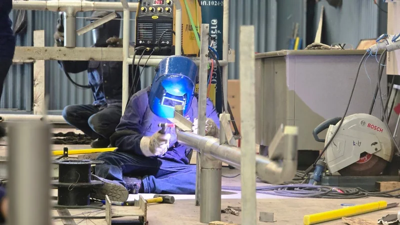 Welding work in Jaroonrat factory