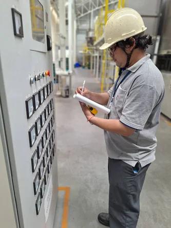 Service engineer